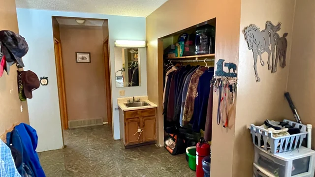 23 20250325_201821325_iOS (Large)