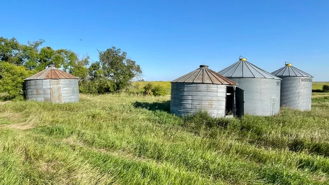 24 20250826_234349220_iOS