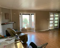 9. 70494391285__E18C3391-C21D-47F3-97E8-0EA95BEFC763